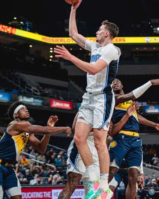 克尼佩尔展 克尼佩尔展